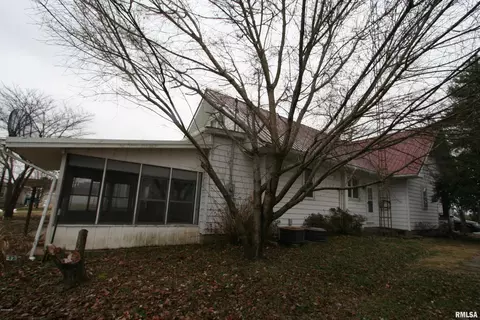 410 1st St, Carmi, IL 62821 photo 19