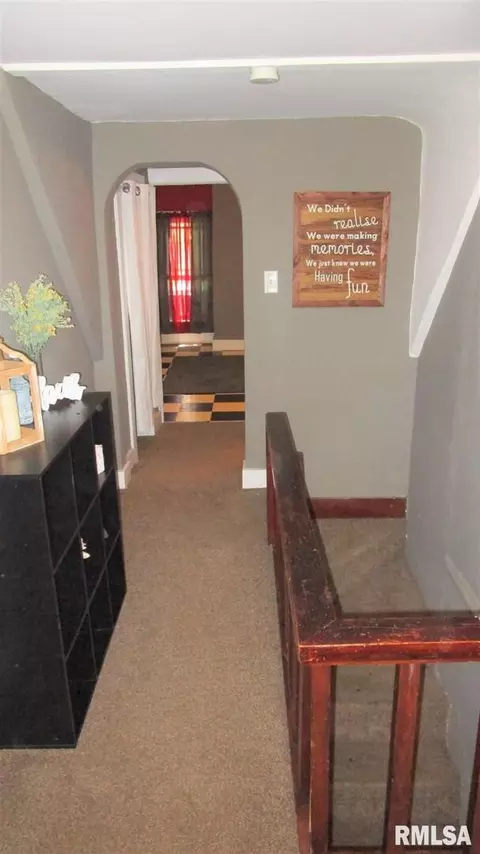 554 E North Ave, Flora, IL 62839 photo 25