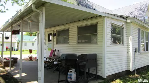 554 E North Ave, Flora, IL 62839 photo 38
