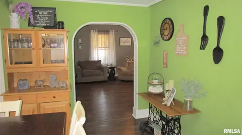 554 E North Ave, Flora, IL 62839 photo 12