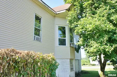 2100 Holbrook Ave, Cairo, IL 62914 photo 6