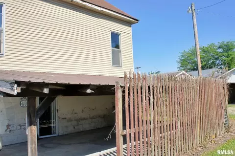 2100 Holbrook Ave, Cairo, IL 62914 photo 3
