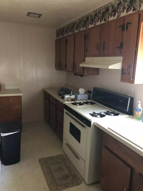 702 N Beech St, Centralia, IL 62801 photo 7