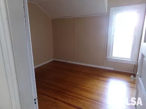 1161 2nd St, Eldorado, IL 62930 photo 7
