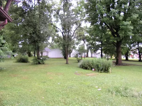 807 E Carter St, Marion, IL 62959 photo 11