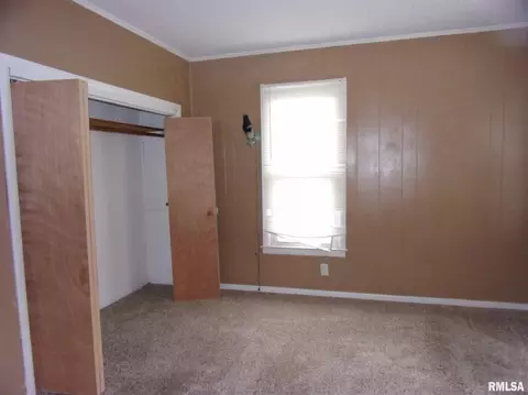807 E Carter St, Marion, IL 62959 photo 7