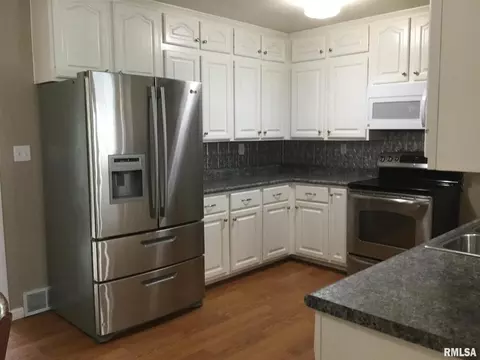 101 Evergreen Dr, Anna, IL 62906 photo 6