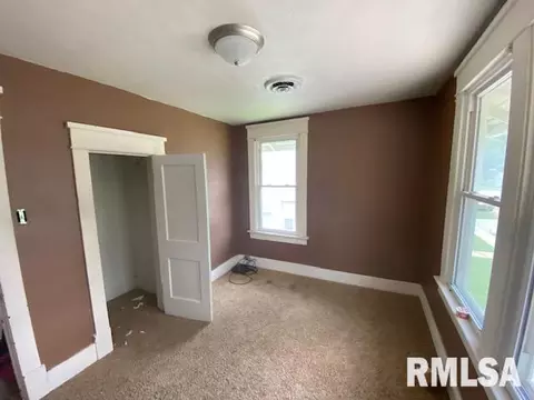 135 E Marvin St, Centralia, IL 62801 photo 11
