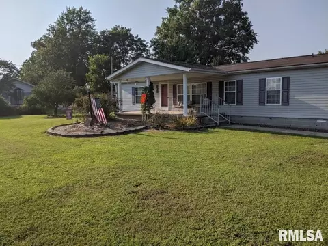 457 E D Ave, Radom, IL 62876 photo 3