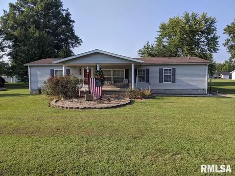 457 E D Ave, Radom, IL 62876 photo 1