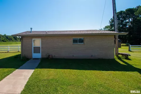 90 Golf Course Rd, Eldorado, IL 62930 photo 11