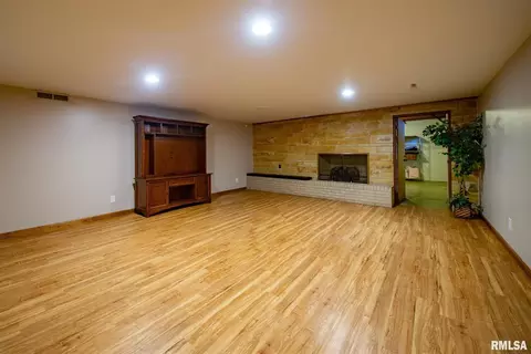90 Golf Course Rd, Eldorado, IL 62930 photo 36