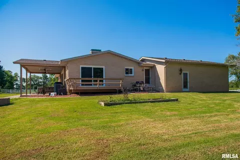 90 Golf Course Rd, Eldorado, IL 62930 photo 3