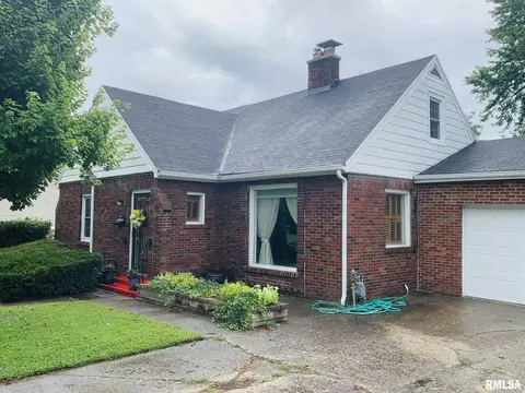 504 Morgan St, Anna, IL 62906 photo 5