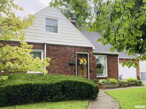 504 Morgan St, Anna, IL 62906 photo 3