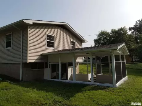 805 E Boyton St, Marion, IL 62959 photo 26