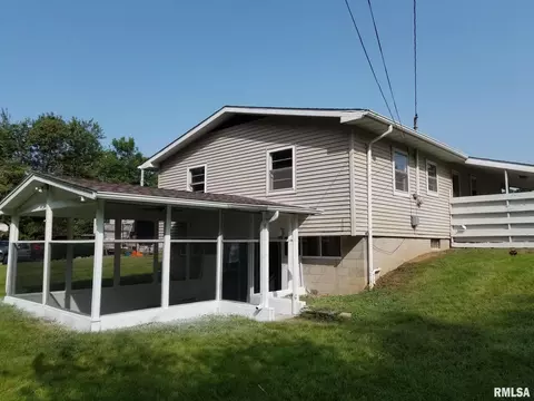 805 E Boyton St, Marion, IL 62959 photo 27