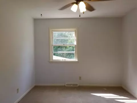 805 E Boyton St, Marion, IL 62959 photo 8