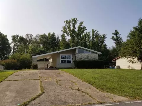 805 E Boyton St, Marion, IL 62959 photo 19
