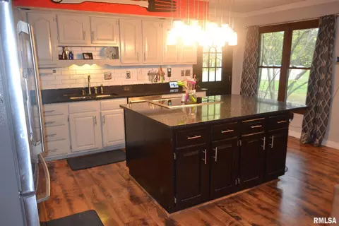 1150 Byars Rd, Centralia, IL 62801 photo 19