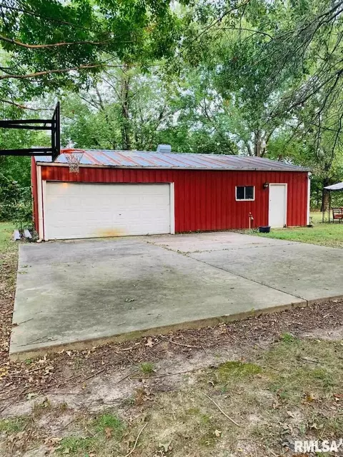 1150 Byars Rd, Centralia, IL 62801 photo 14