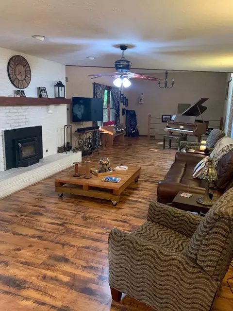 1150 Byars Rd, Centralia, IL 62801 photo 16