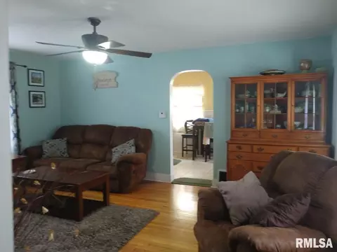 1303 Gartside St, Murphysboro, IL 62966 photo 5