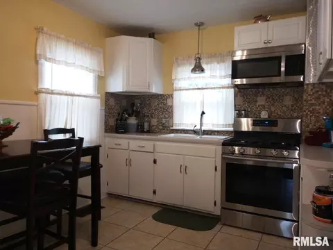 1303 Gartside St, Murphysboro, IL 62966 photo 7