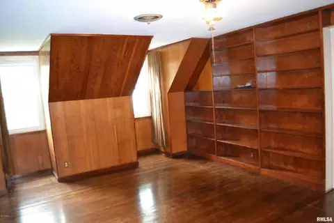 910 E 3rd St, Centralia, IL 62801 photo 20