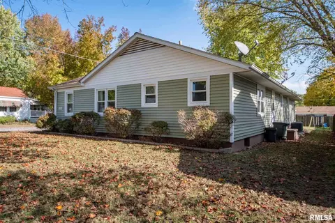 520 N 7th St, Herrin, IL 62948 photo 3