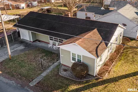 520 N 7th St, Herrin, IL 62948 photo 2