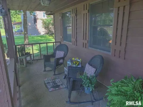 1066 Cedar Lane Ln, Metropolis, IL 62960 photo 2