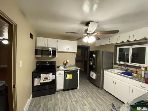 20 Mitchell, Centralia, IL 62801 photo 4
