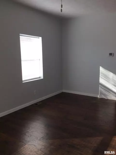 505 N 10th St, Herrin, IL 62948 photo 16