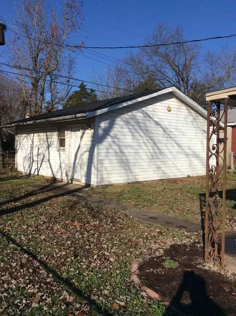 505 N 10th St, Herrin, IL 62948 photo 20