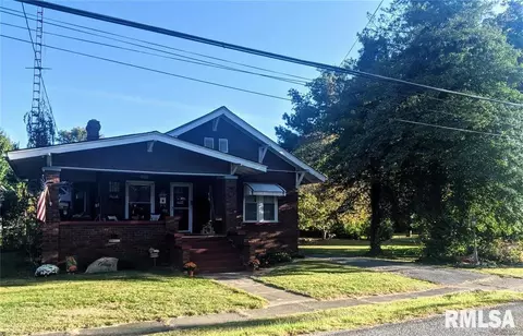 307 Mitchell St, Benton, IL 62812 photo 1