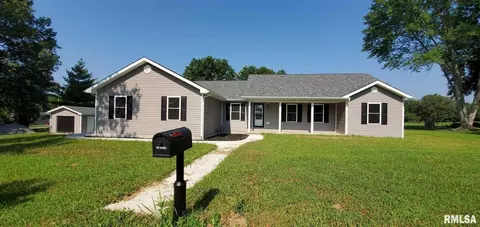 1009 Trolley St, Eldorado, IL 62930 photo 1