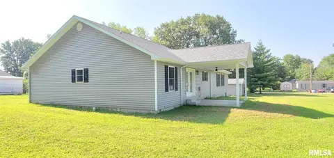 1009 Trolley St, Eldorado, IL 62930 photo 7