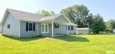 1009 Trolley St, Eldorado, IL 62930 photo 6