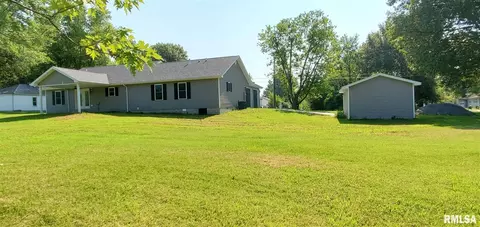 1009 Trolley St, Eldorado, IL 62930 photo 5