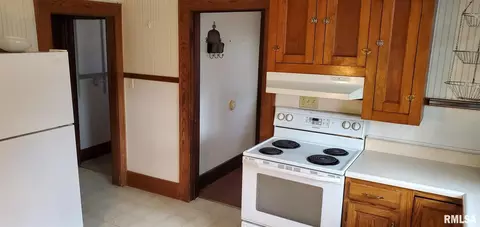 1304 Gartside Cor, Murphysboro, IL 62966 photo 9