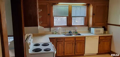 1304 Gartside Cor, Murphysboro, IL 62966 photo 8