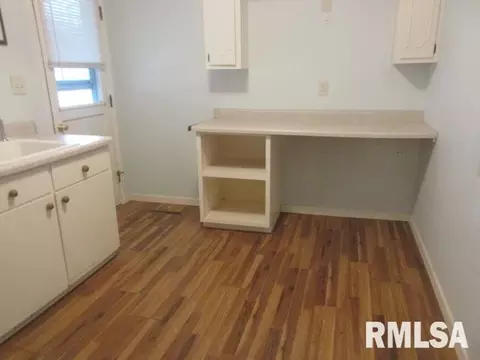 607 E Main St, Ridgway, IL 62979 photo 14