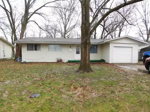 317 E Jennings St, Salem, IL 62881 photo 14