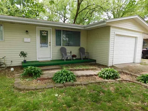 317 E Jennings St, Salem, IL 62881 photo 19