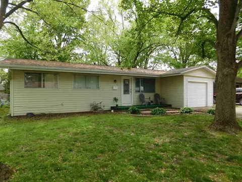 317 E Jennings St, Salem, IL 62881 photo 17