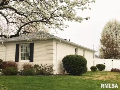 9 Crestview Dr, Metropolis, IL 62960 photo 4