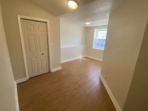 405 W Helen Ave, Christopher, IL 62822 photo 6