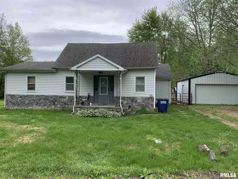 133 E Vine St, Tamaroa, IL 62888 photo 1