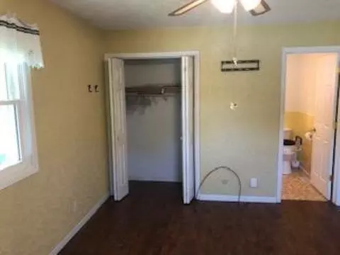 70 Park Forest Dr, Centralia, IL 62801 photo 11